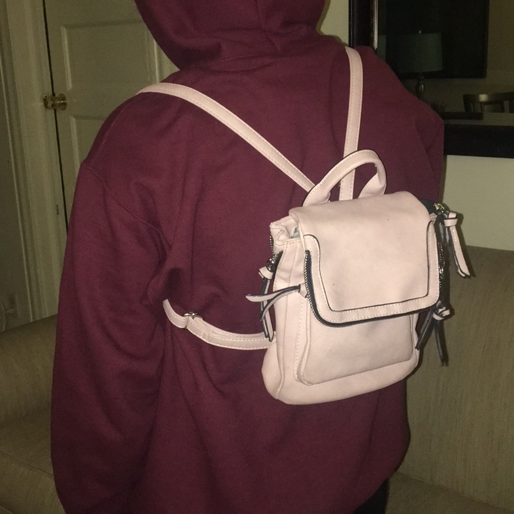 Mini bag 🖤 - Picture 3 of 4